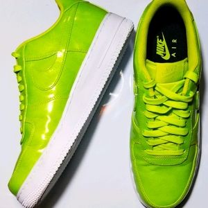 Nike Air Force One Low Ultraviolet Volt